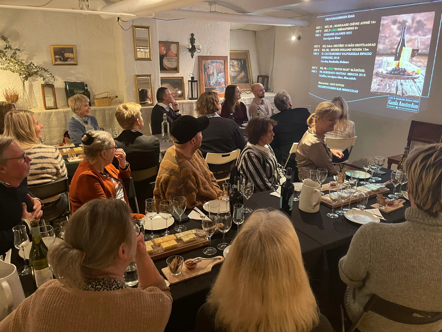 VÅR NR 1 : VINPROVNING MED OST