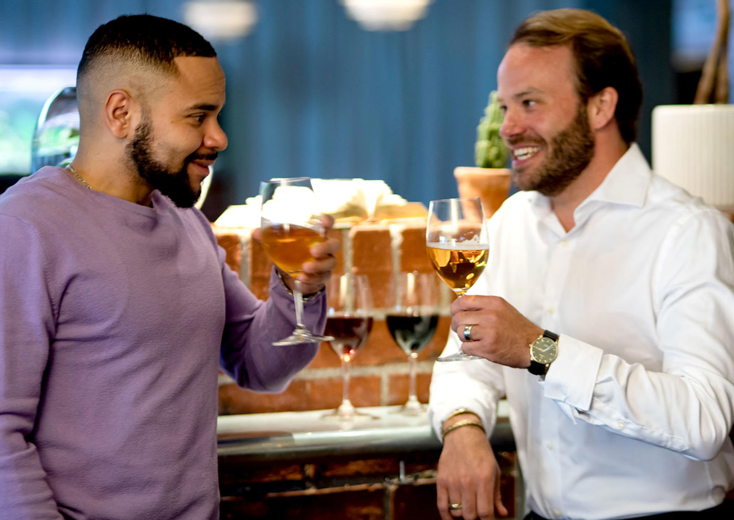 ÖL- ELLER WHISKYPROVNINGAR UTAN OST